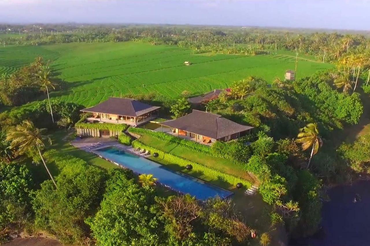 Bulung Daya Beach Villa Retreat Antasari Buitenkant foto