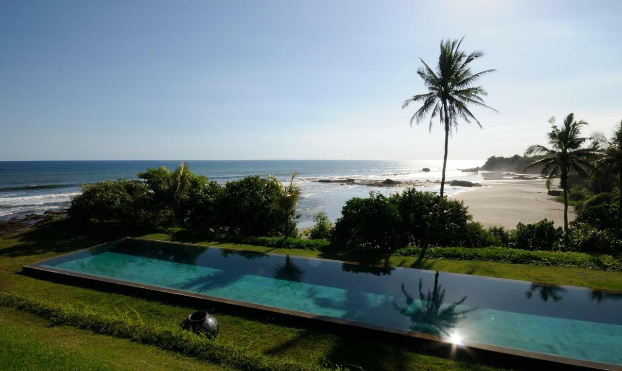 Bulung Daya Beach Villa Retreat Antasari Buitenkant foto